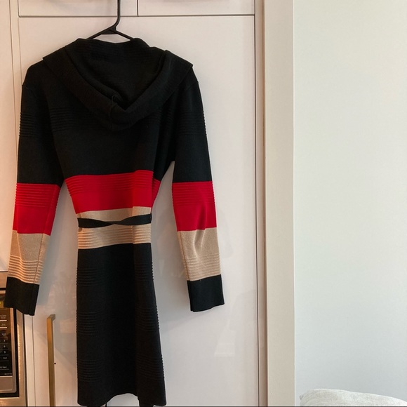 🧥Unbranded color block belted cardigan 🧥 - Picture 2 of 6